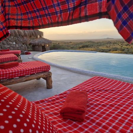 Original Maasai Lodge - Africa Amini Life Engare Nanyuki Exterior photo