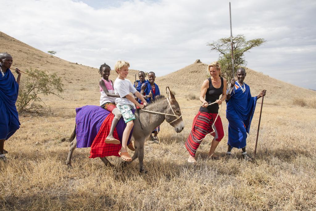 Original Maasai Lodge - Africa Amini Life Engare Nanyuki Exterior photo