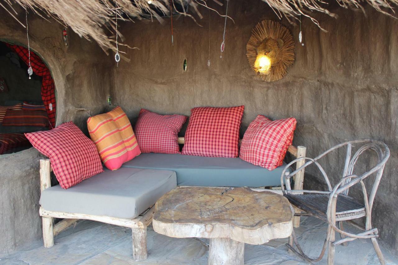 Original Maasai Lodge - Africa Amini Life Engare Nanyuki Exterior photo
