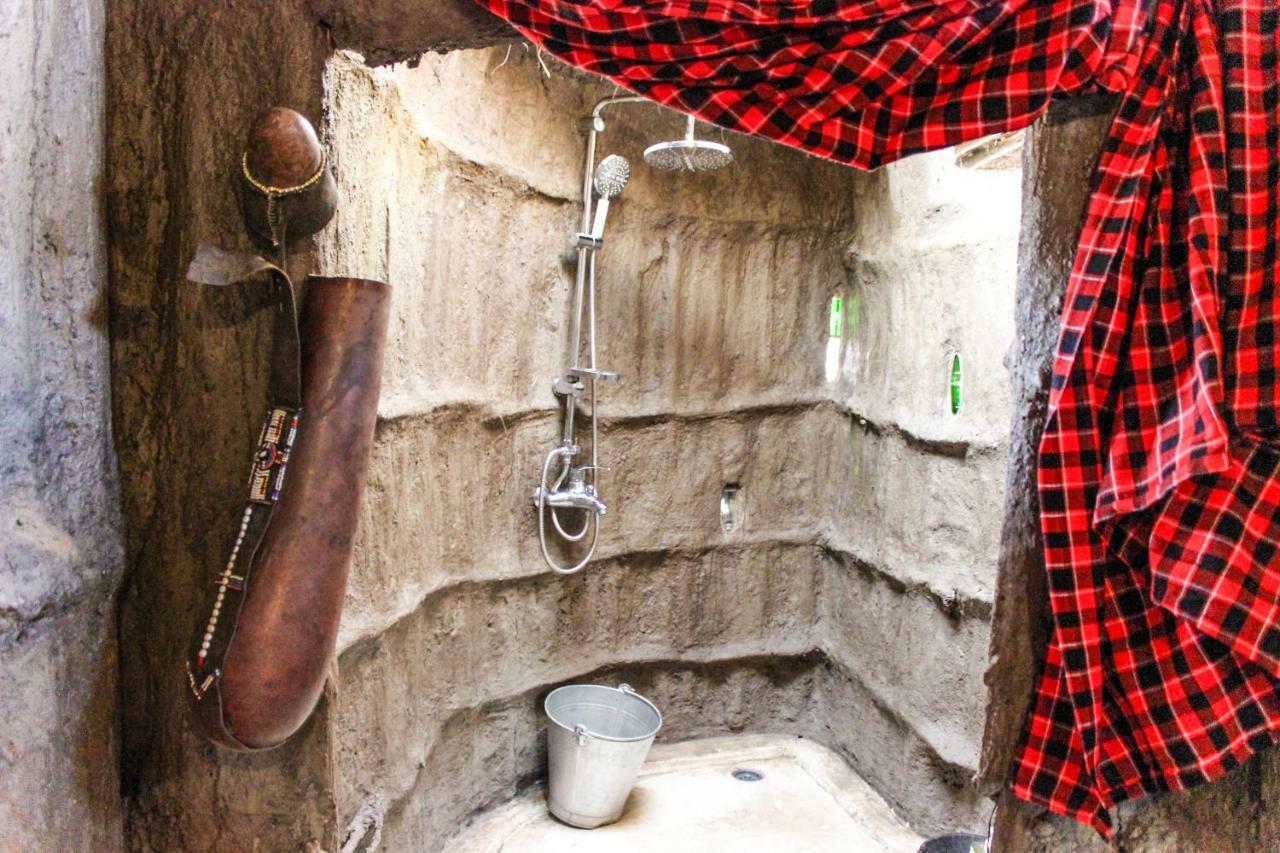 Original Maasai Lodge - Africa Amini Life Engare Nanyuki Exterior photo