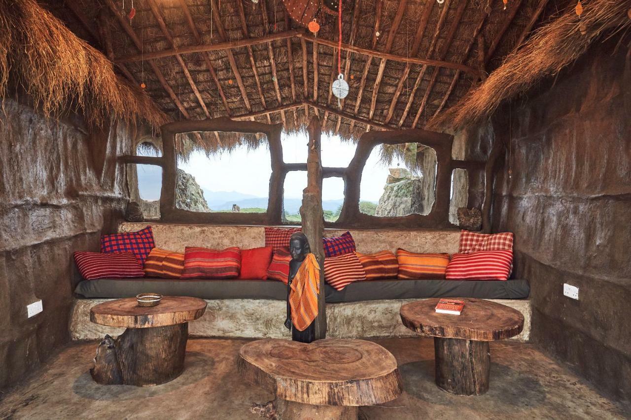 Original Maasai Lodge - Africa Amini Life Engare Nanyuki Exterior photo