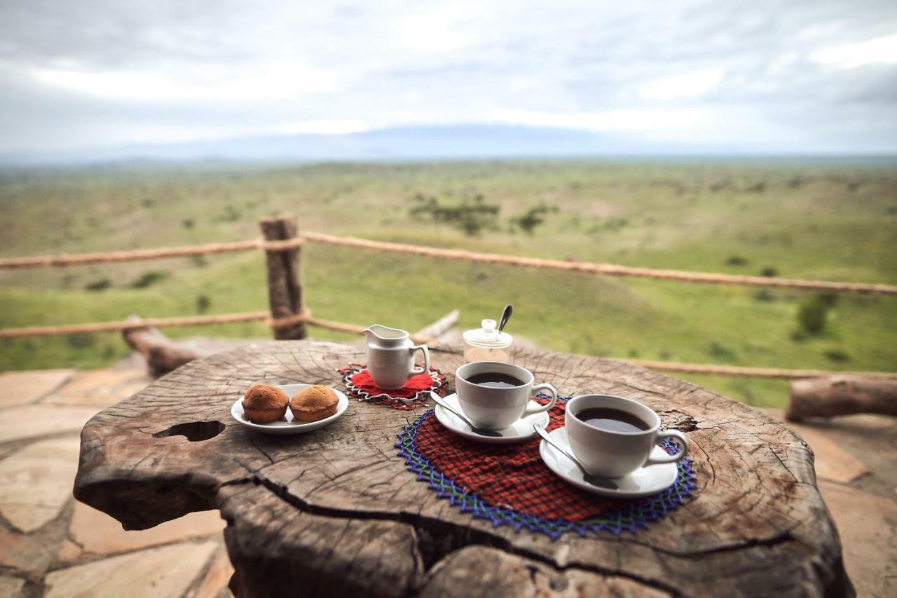 Original Maasai Lodge - Africa Amini Life Engare Nanyuki Exterior photo